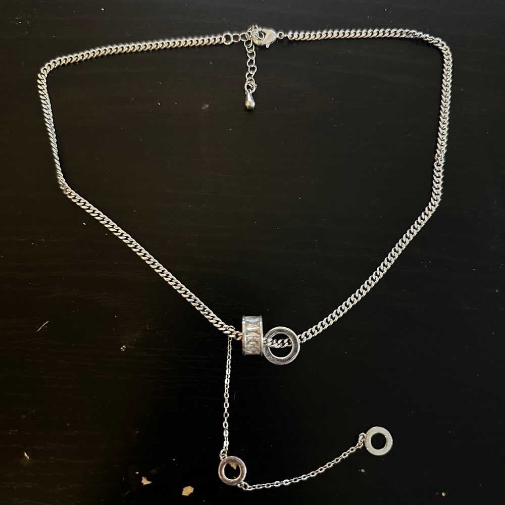 Necklace with Circular Accents